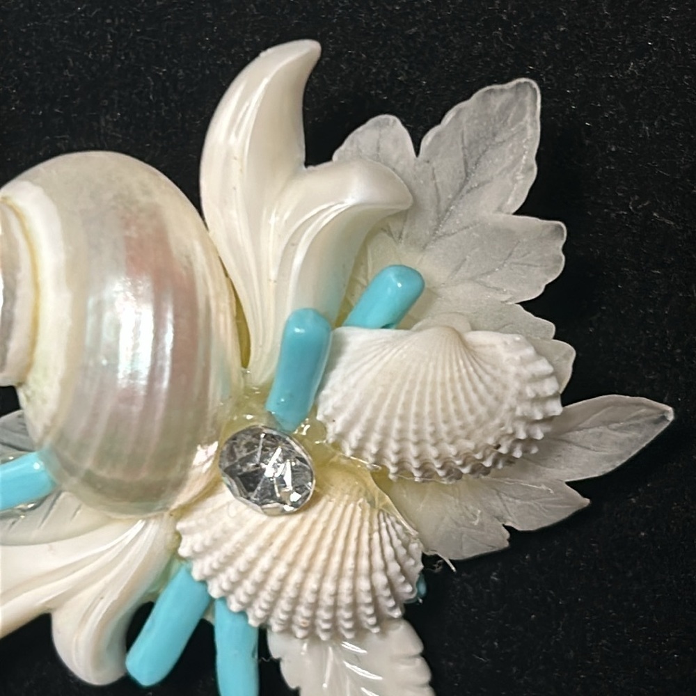 πSea Shell Broochπ - Picture 5 of 9